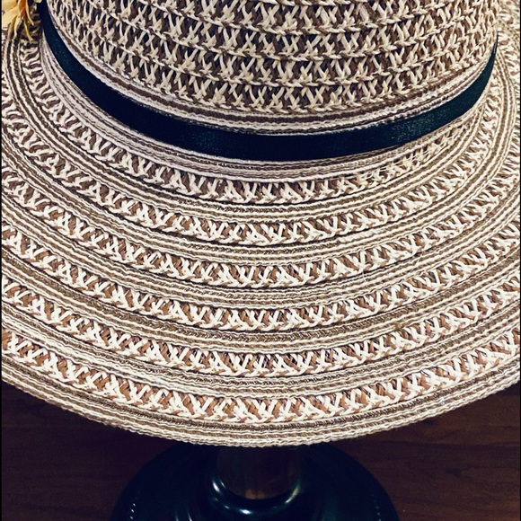 🌟2xHP🌟NWOT Marled Brown & Cream Floral Straw Hat - Picture 6 of 10